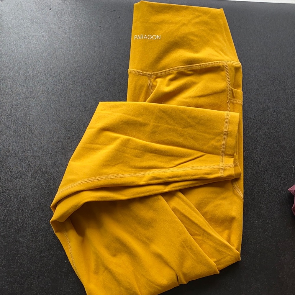 Deep Yellow Paragon Luxora Leggings